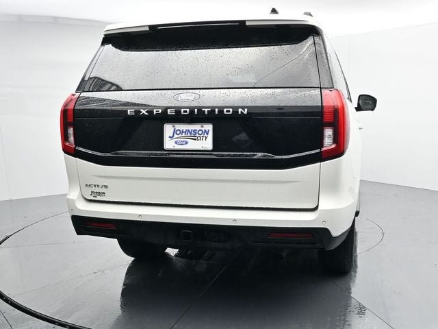 Certified 2025 Ford Expedition Active AWD/4WD image 7
