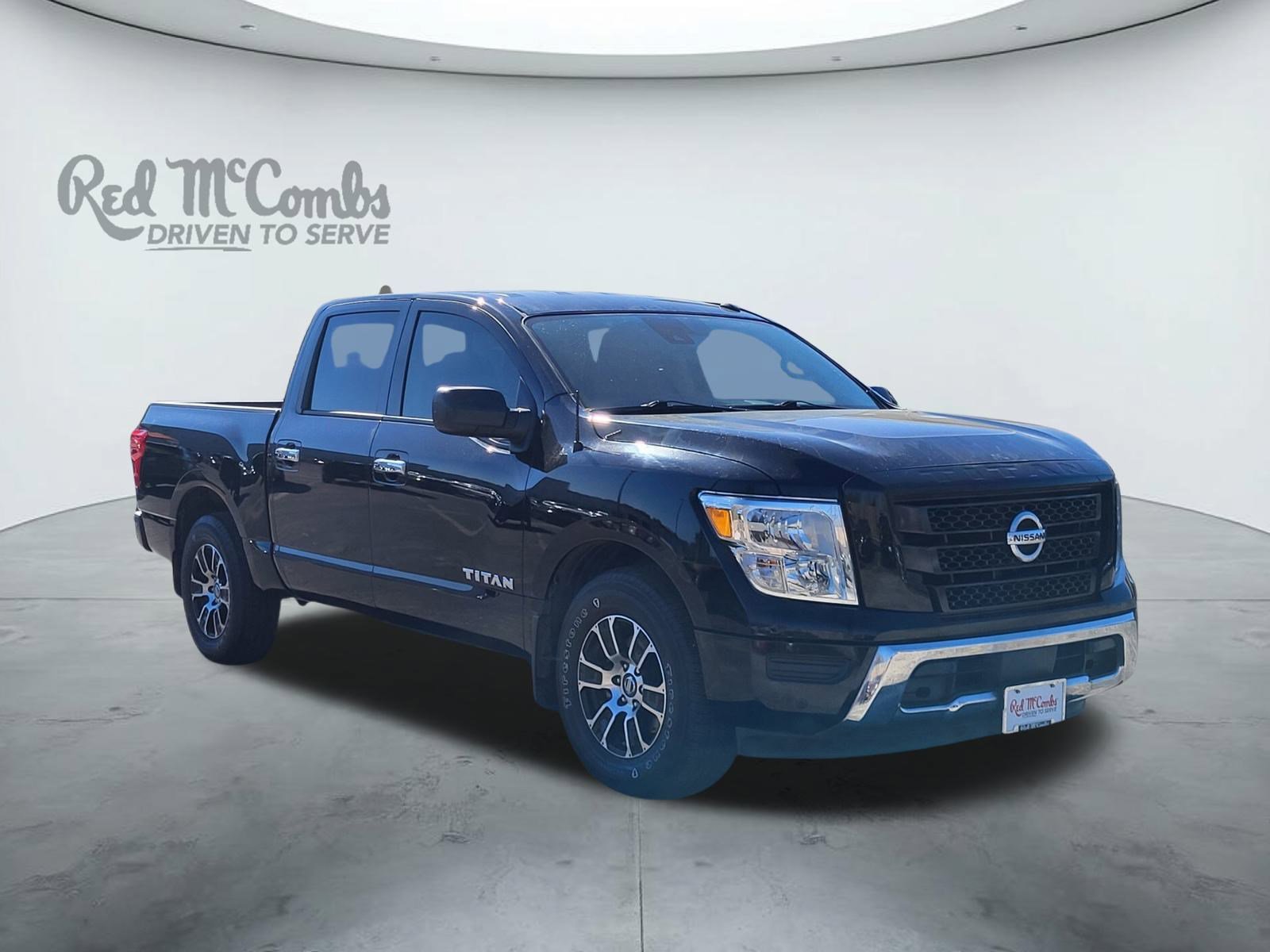 Used 2021 Nissan Titan SV w/ SV Convenience Package image 1