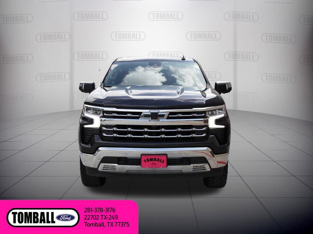 Used 2023 Chevrolet Silverado 1500 LTZ w/ LTZ Convenience Package II AWD/4WD image 2