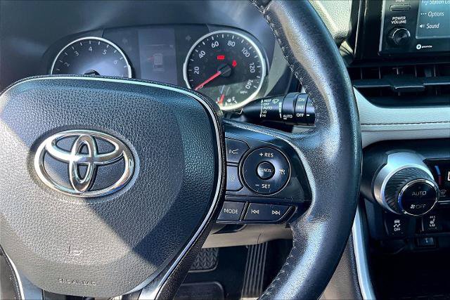 Used 2020 Toyota RAV4 XLE w/ Convenience Package FWD image 19
