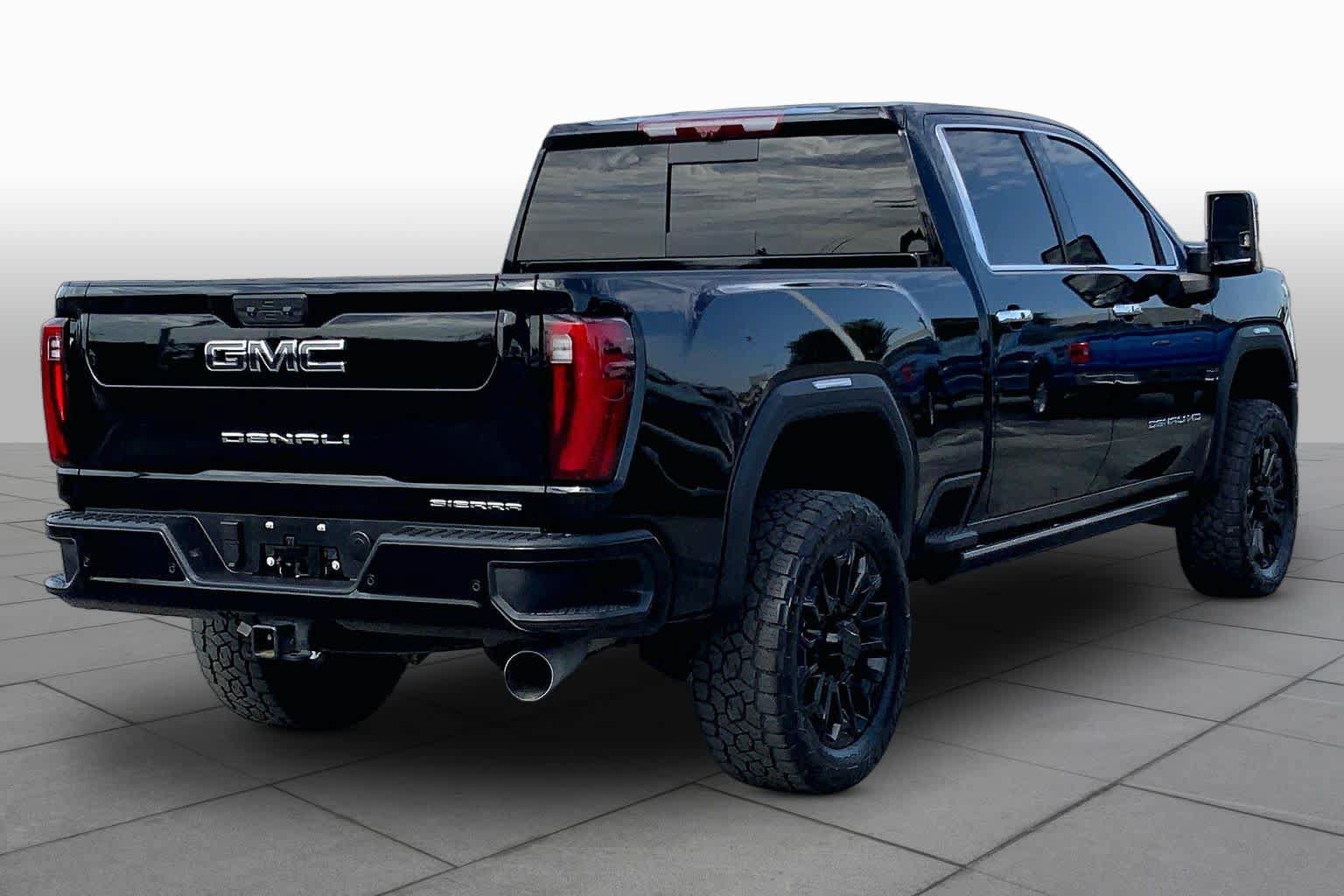 Used 2026 GMC Sierra 2500 Denali Ultimate AWD/4WD image 13