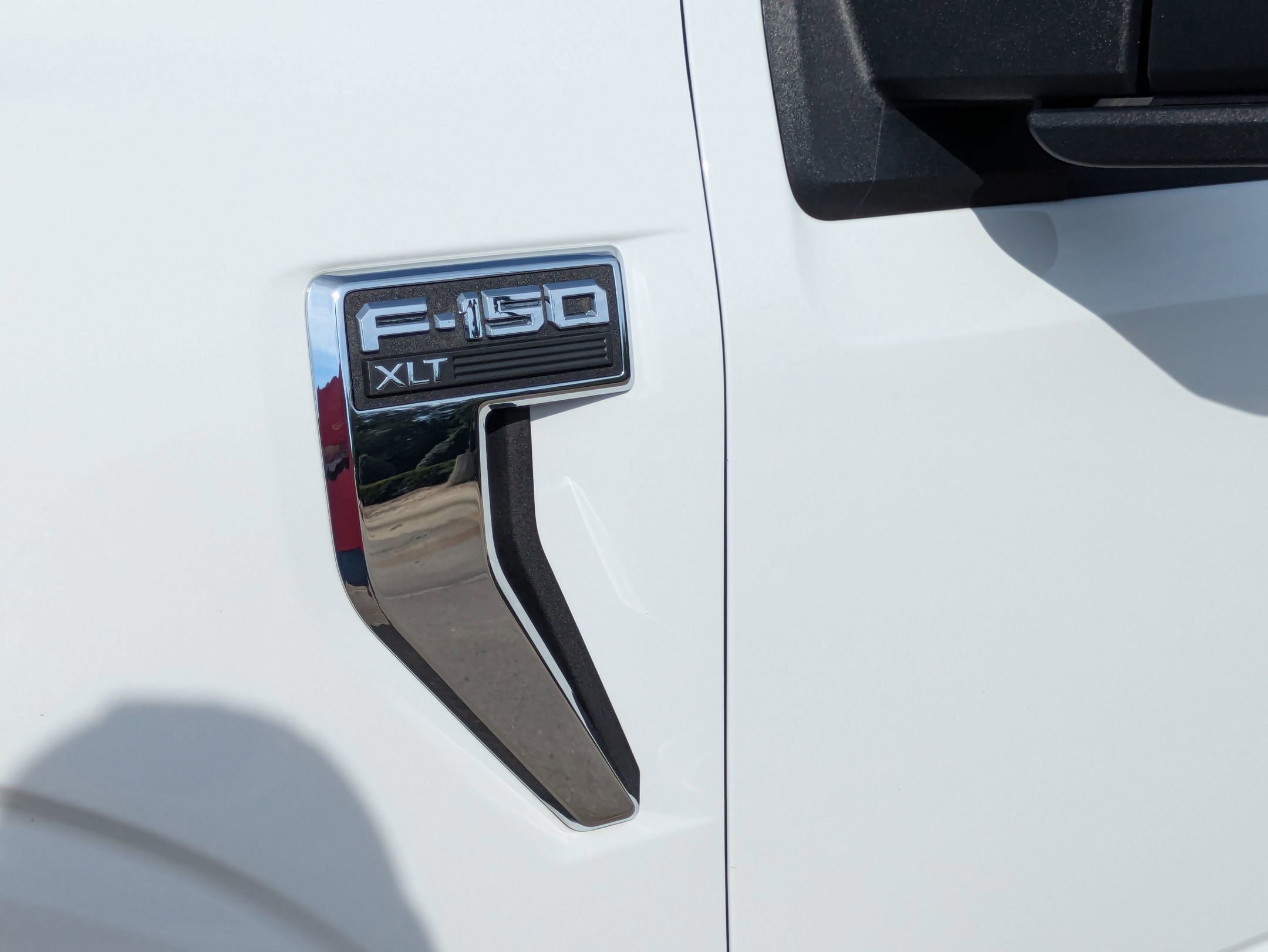 Certified 2022 Ford F150 XLT w/ Equipment Group 302A High image 14