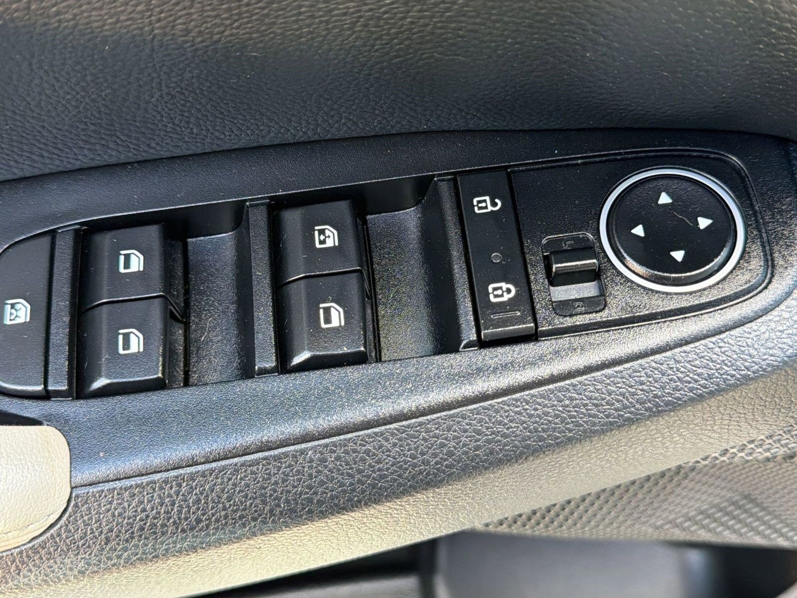 Used 2023 Kia Seltos EX AWD/4WD image 23