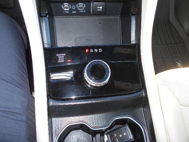 Used 2024 Jeep Grand Cherokee L Limited w/ Luxury Tech Group II AWD/4WD image 8