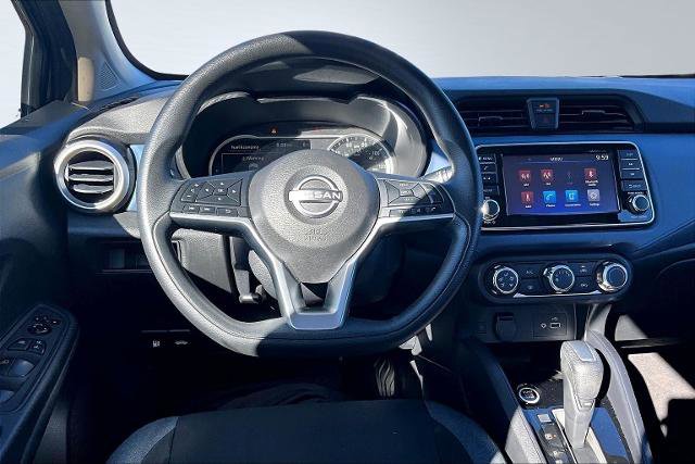 Used 2023 Nissan Versa SV image 5