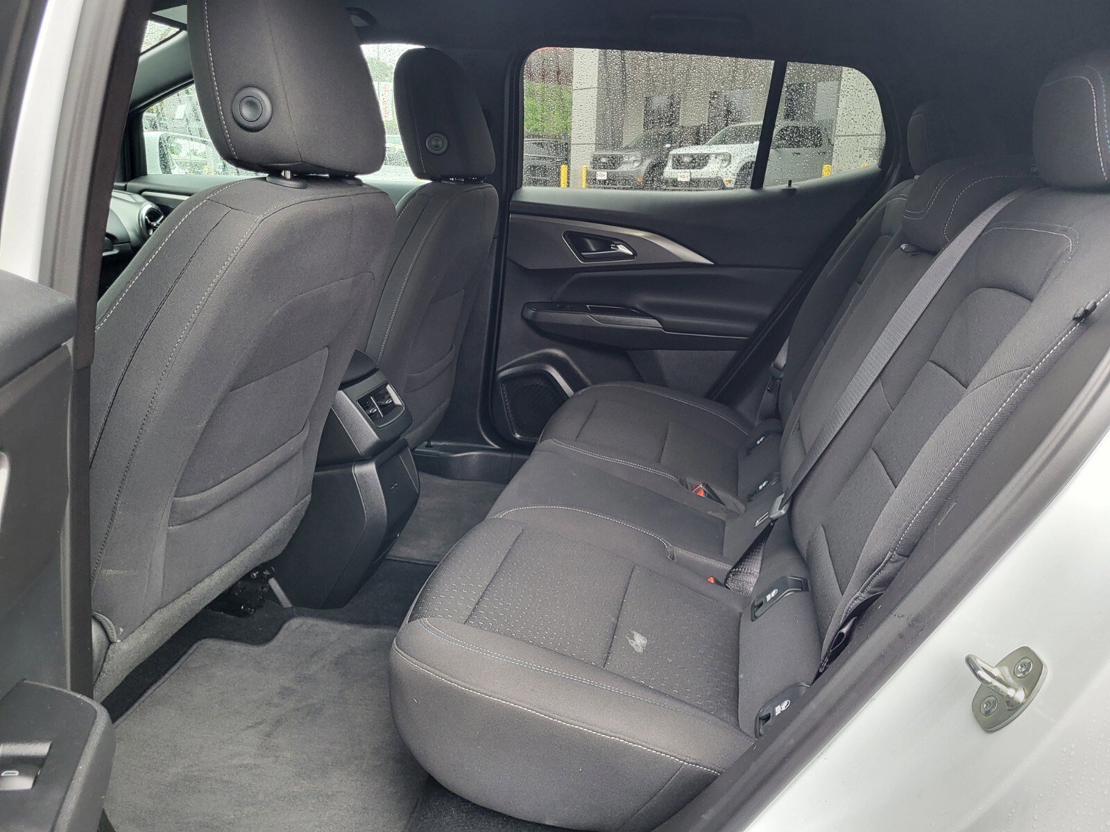 Used 2025 Chevrolet Equinox EV LT image 17