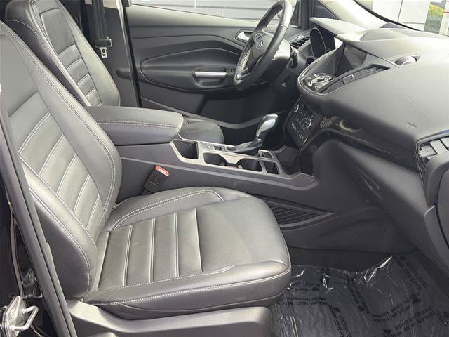 Certified 2019 Ford Escape Titanium AWD/4WD image 18
