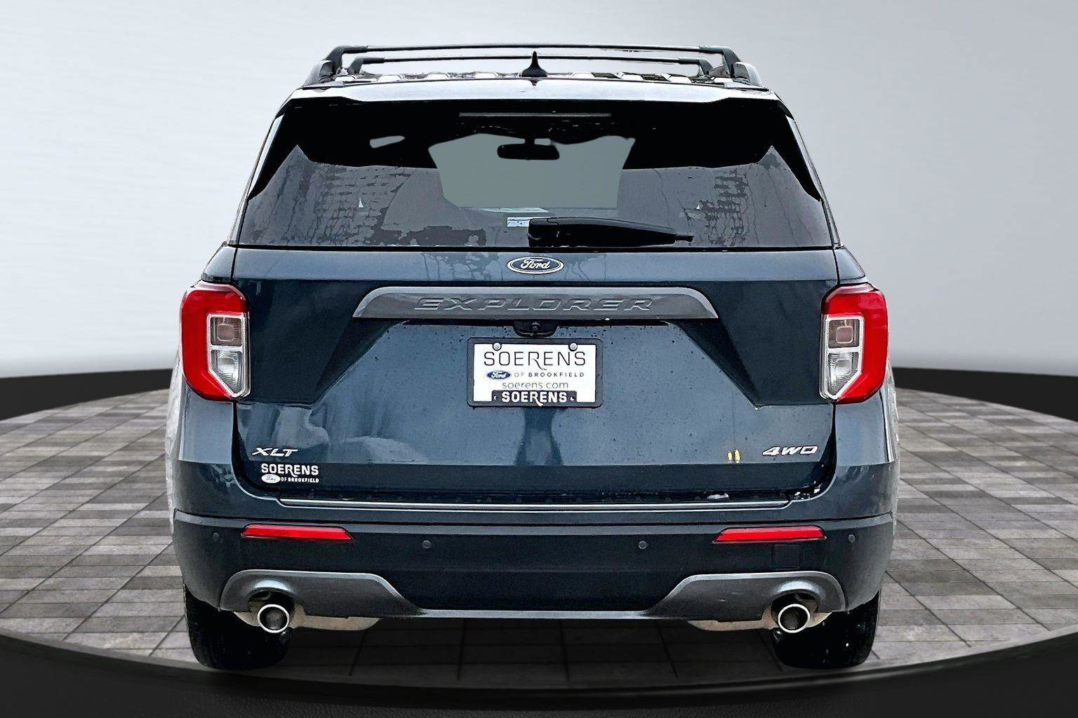 Certified 2022 Ford Explorer XLT w/ Equipment Group 202A image 6