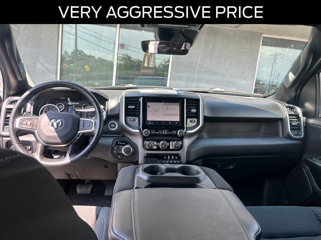 Used 2025 RAM 1500 Big Horn AWD/4WD image 24