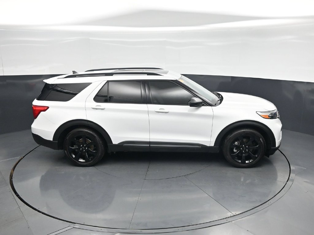 Certified 2021 Ford Explorer XLT w/ Equipment Group 202A RWD image 47