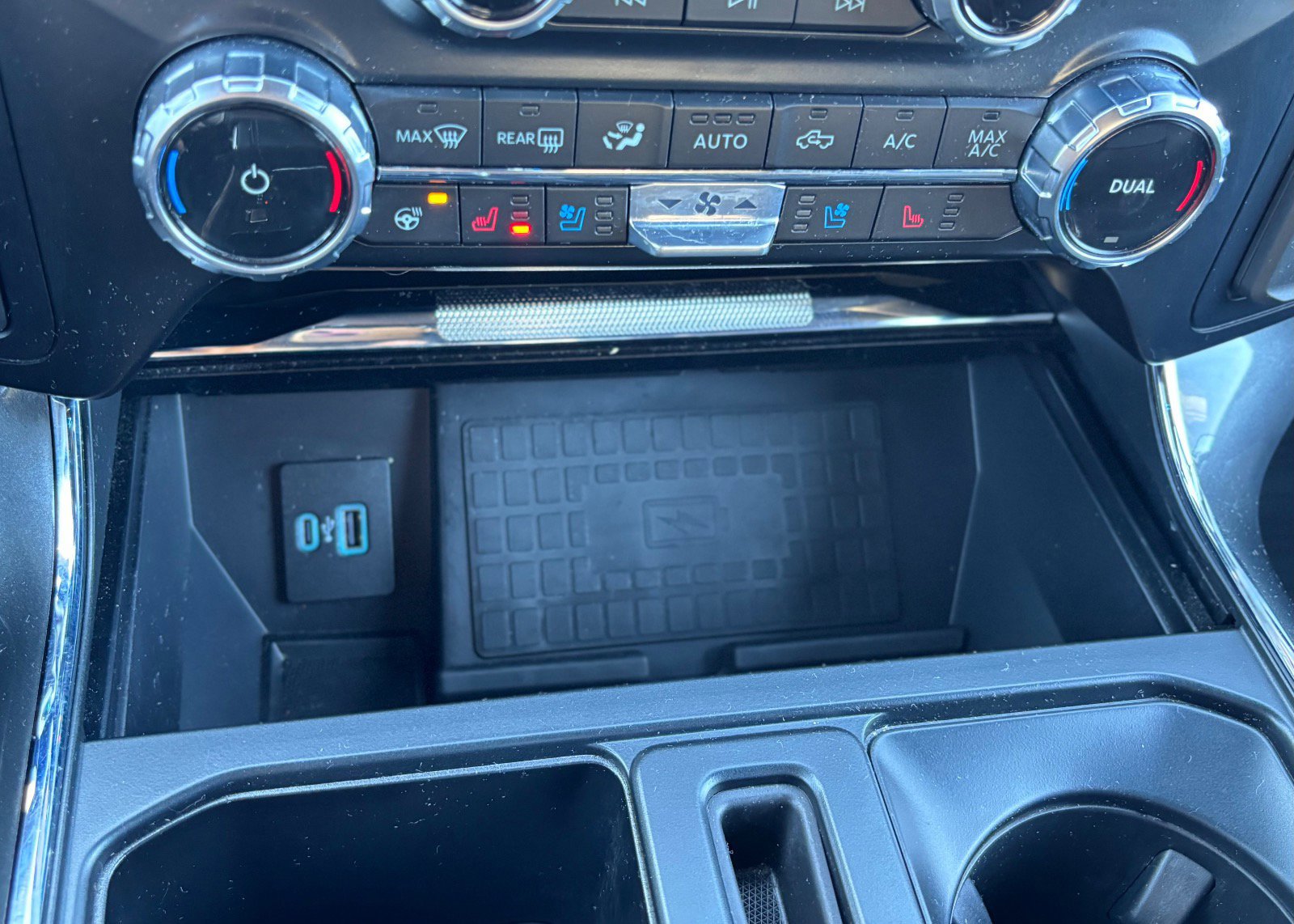 Certified 2022 Ford F150 Lariat w/ Equipment Group 502A High image 55