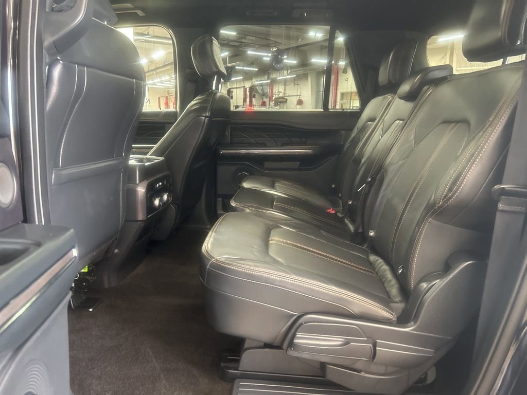 Certified 2022 Ford Expedition Max Platinum image 35
