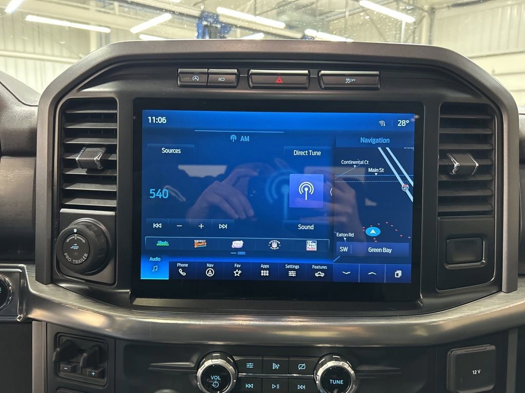 Certified 2021 Ford F150 Lariat w/ Equipment Group 502A High image 23