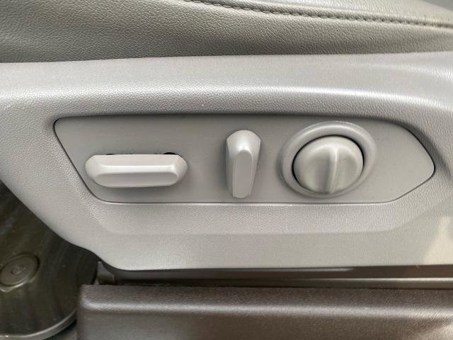 Used 2022 Chevrolet Silverado 2500 LTZ w/ LTZ Convenience Package image 14