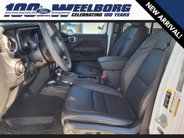 Used 2025 Jeep Gladiator Sport AWD/4WD image 8