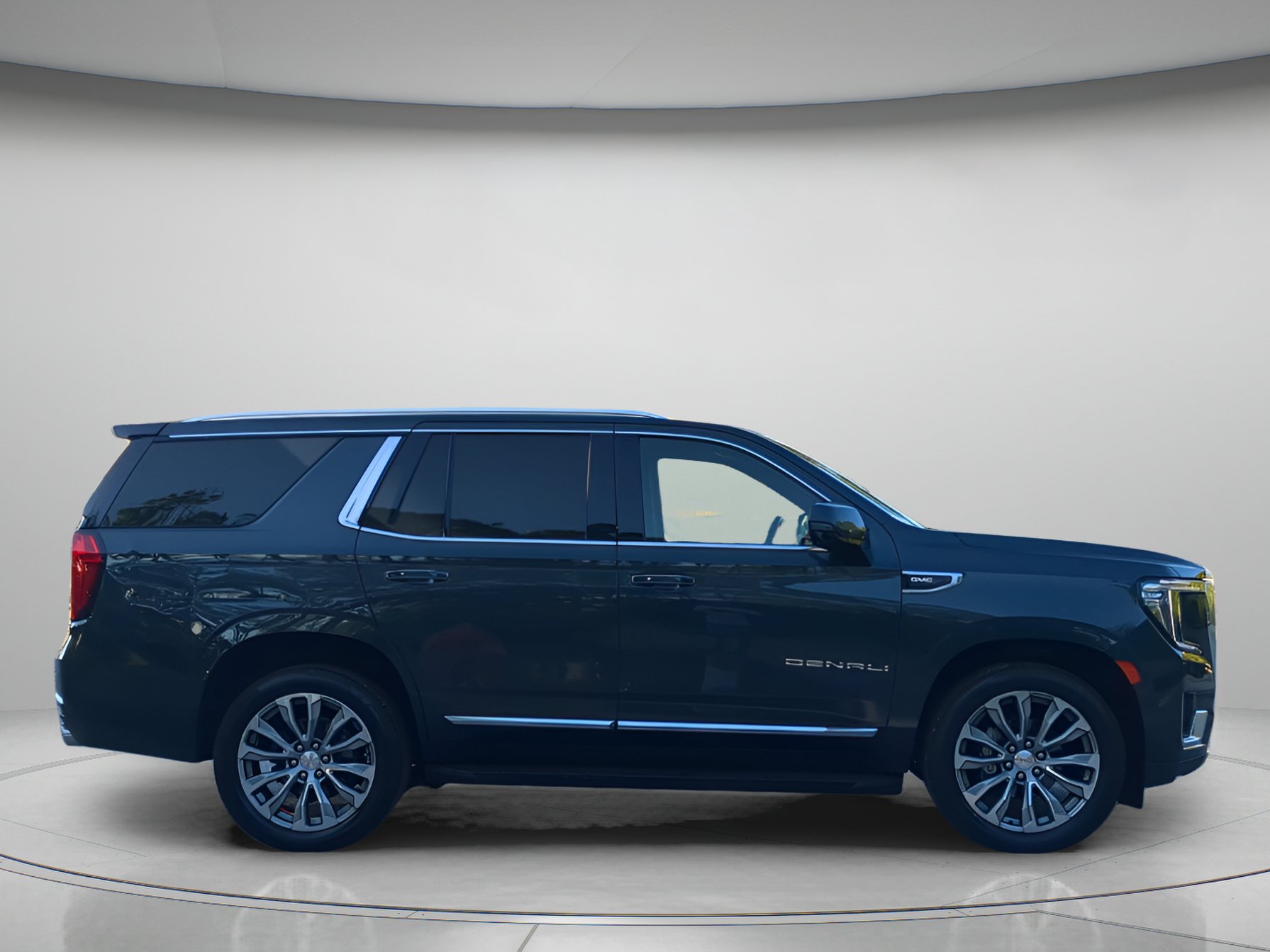 Used 2021 GMC Yukon Denali RWD image 39