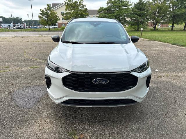 Certified 2023 Ford Escape ST-Line w/ Tech Pack #1 AWD/4WD image 10