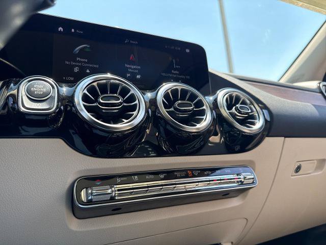 Used 2022 Mercedes-Benz GLA 250 4MATIC image 20