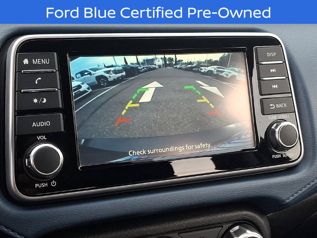 Used 2025 Nissan Versa SV FWD image 17