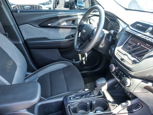Used 2023 Chevrolet TrailBlazer LT FWD image 30