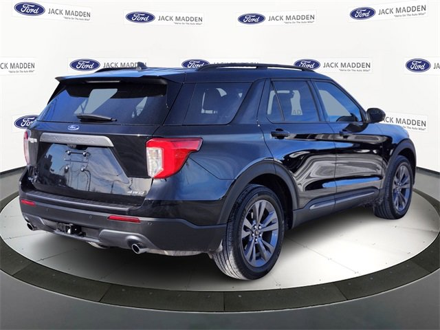 Certified 2023 Ford Explorer XLT w/ Equipment Group 202A image 5
