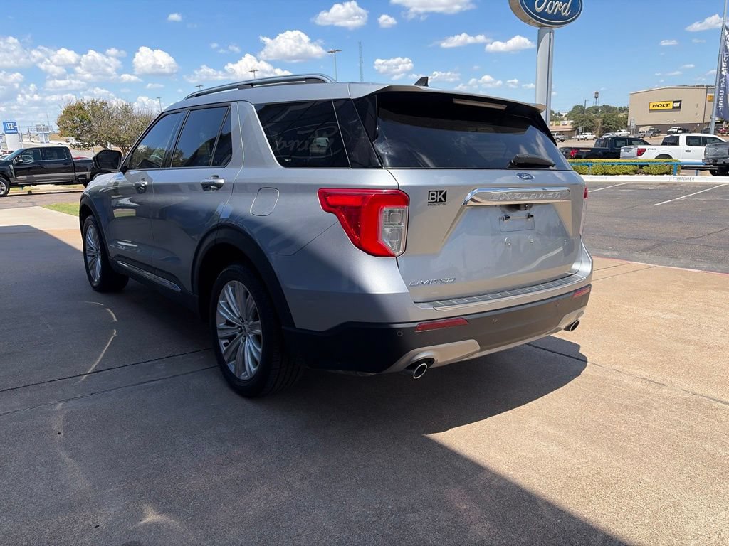 Certified 2022 Ford Explorer Limited w/ Limited Technology Package RWD image 5