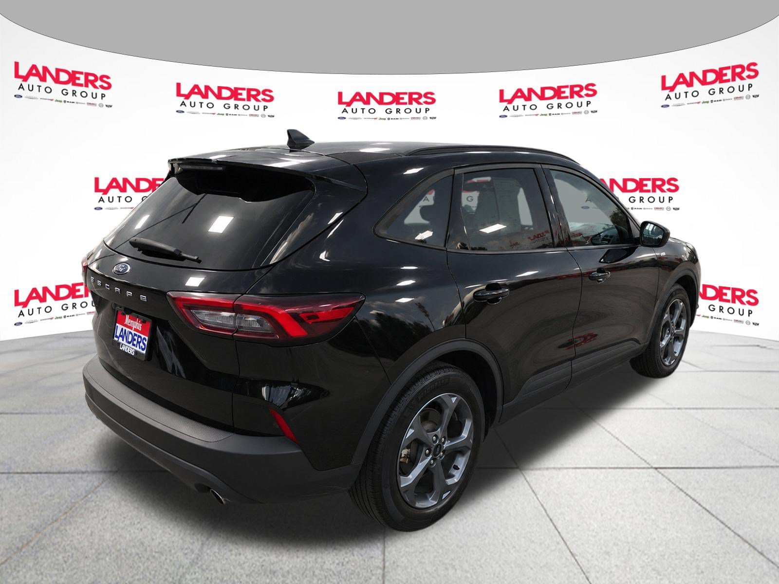 Certified 2025 Ford Escape ST-Line FWD image 5