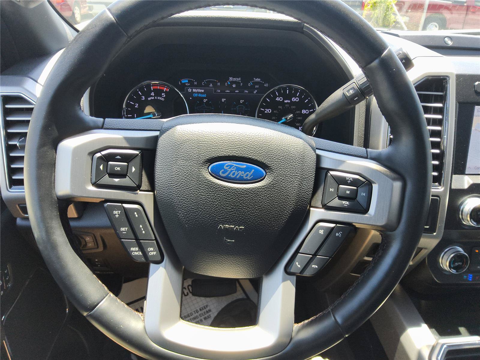 Certified 2021 Ford F250 Platinum w/ FX4 Off-Road Package AWD/4WD image 30