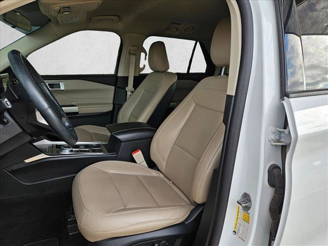 Certified 2020 Ford Explorer XLT w/ Equipment Group 202A RWD image 13