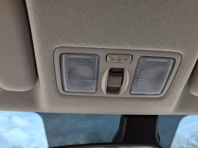 Used 2023 Hyundai Venue SEL image 30