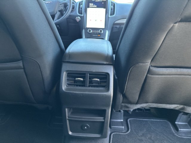 Certified 2024 Ford Edge SE w/ Black Appearance Package AWD/4WD image 22