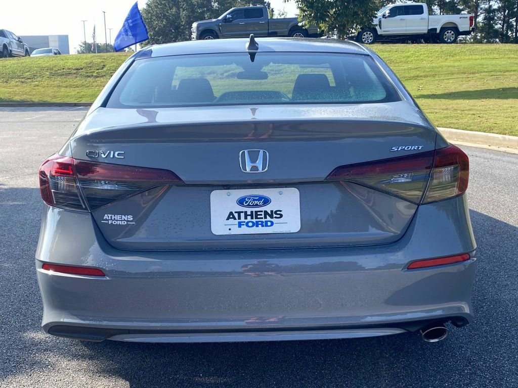 Used 2025 Honda Civic Sport image 4