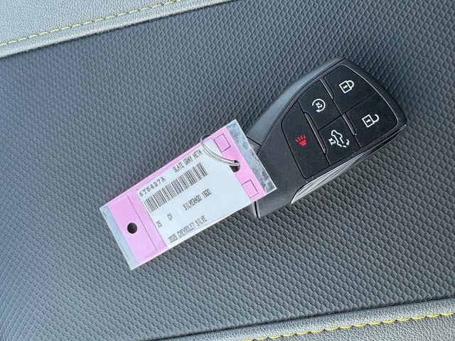 Used 2025 Chevrolet Silverado 1500 ZR2 w/ Technology Package image 18