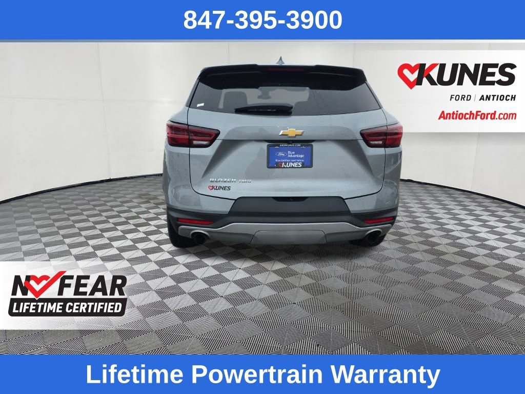 Used 2023 Chevrolet Blazer LT image 4