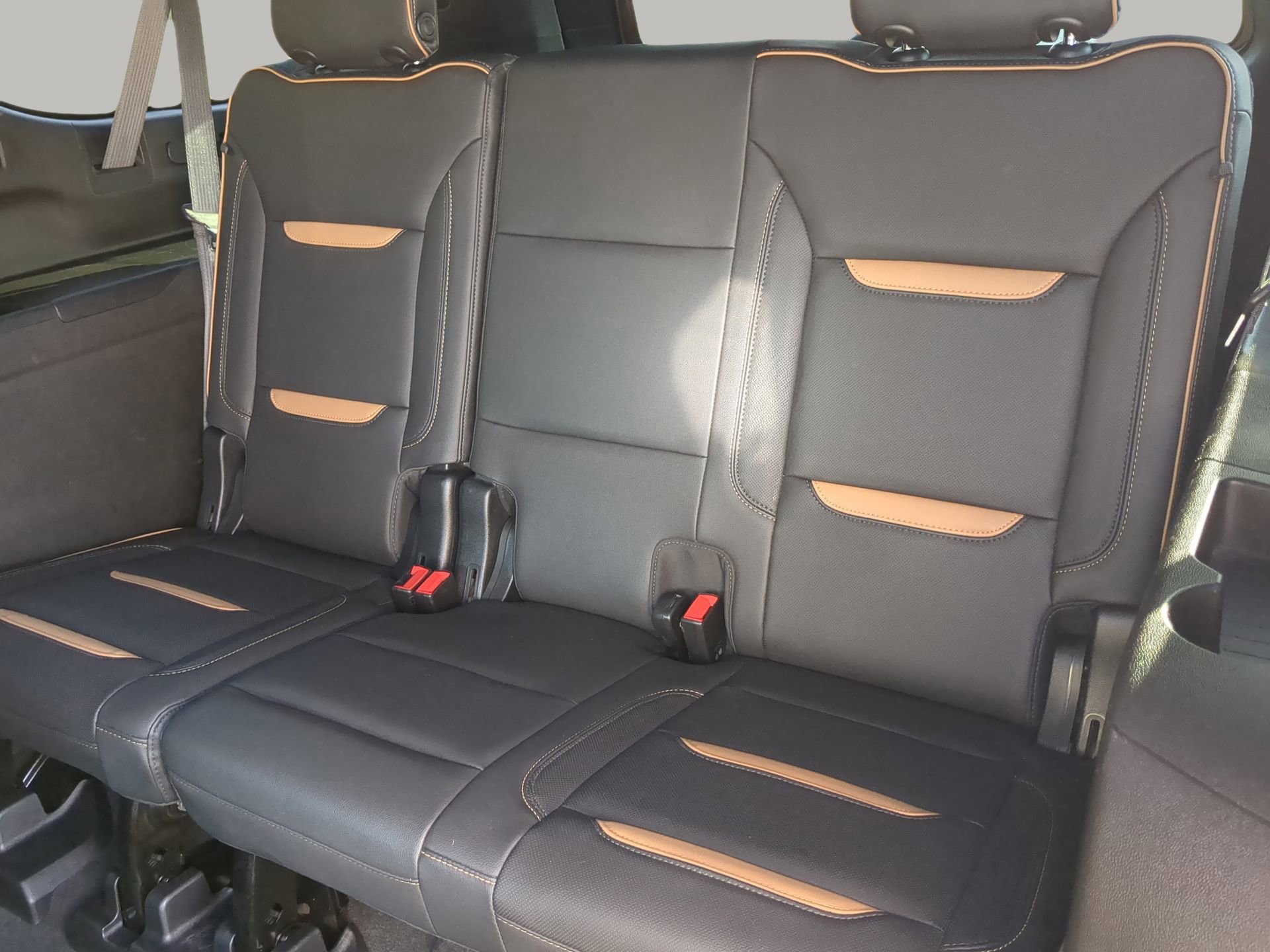 Used 2021 GMC Yukon XL AT4 w/ AT4 Premium Package image 48