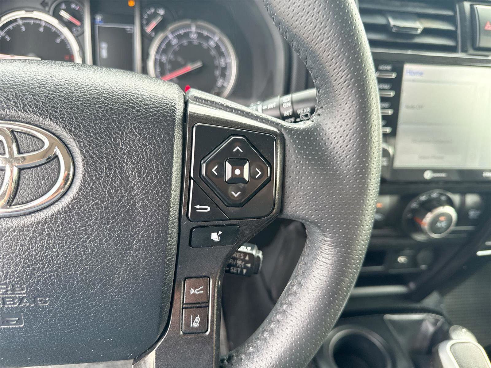 Used 2022 Toyota 4Runner TRD Off-Road Premium image 30