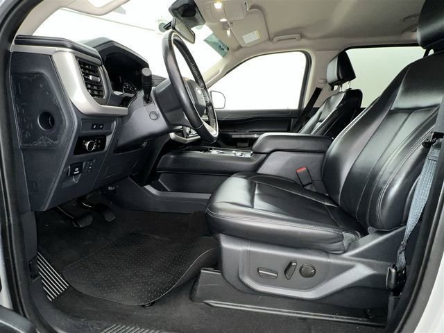 Certified 2023 Ford Expedition XLT image 14