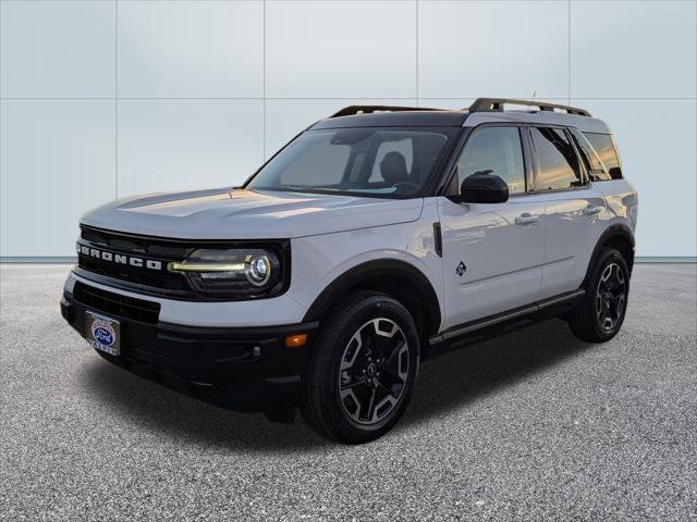 Certified 2023 Ford Bronco Sport Outer Banks w/ Tech Package image 1