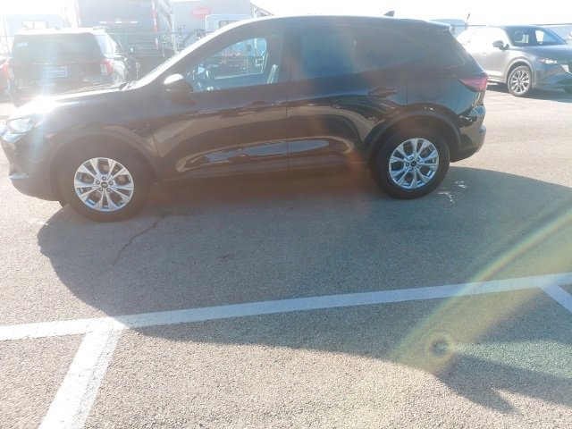 Certified 2025 Ford Escape Active w/ Cold Weather Package image 2