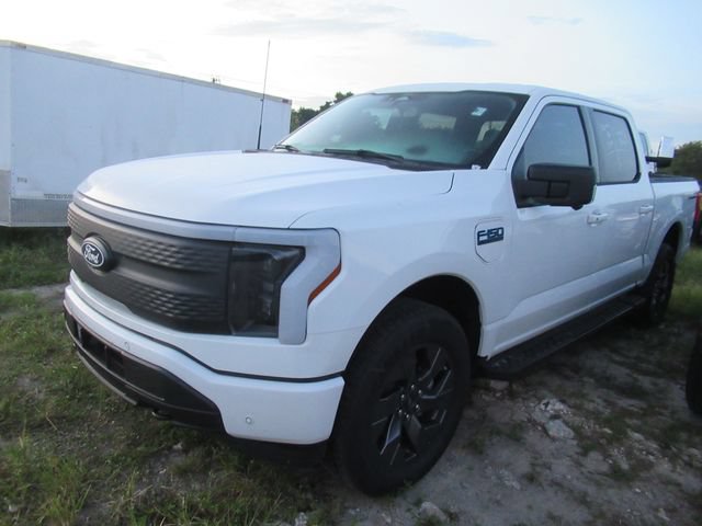 Certified 2025 Ford F150 Lightning Flash AWD/4WD image 3