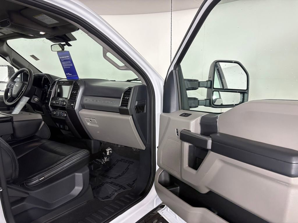 Certified 2022 Ford F250 XLT AWD/4WD image 32