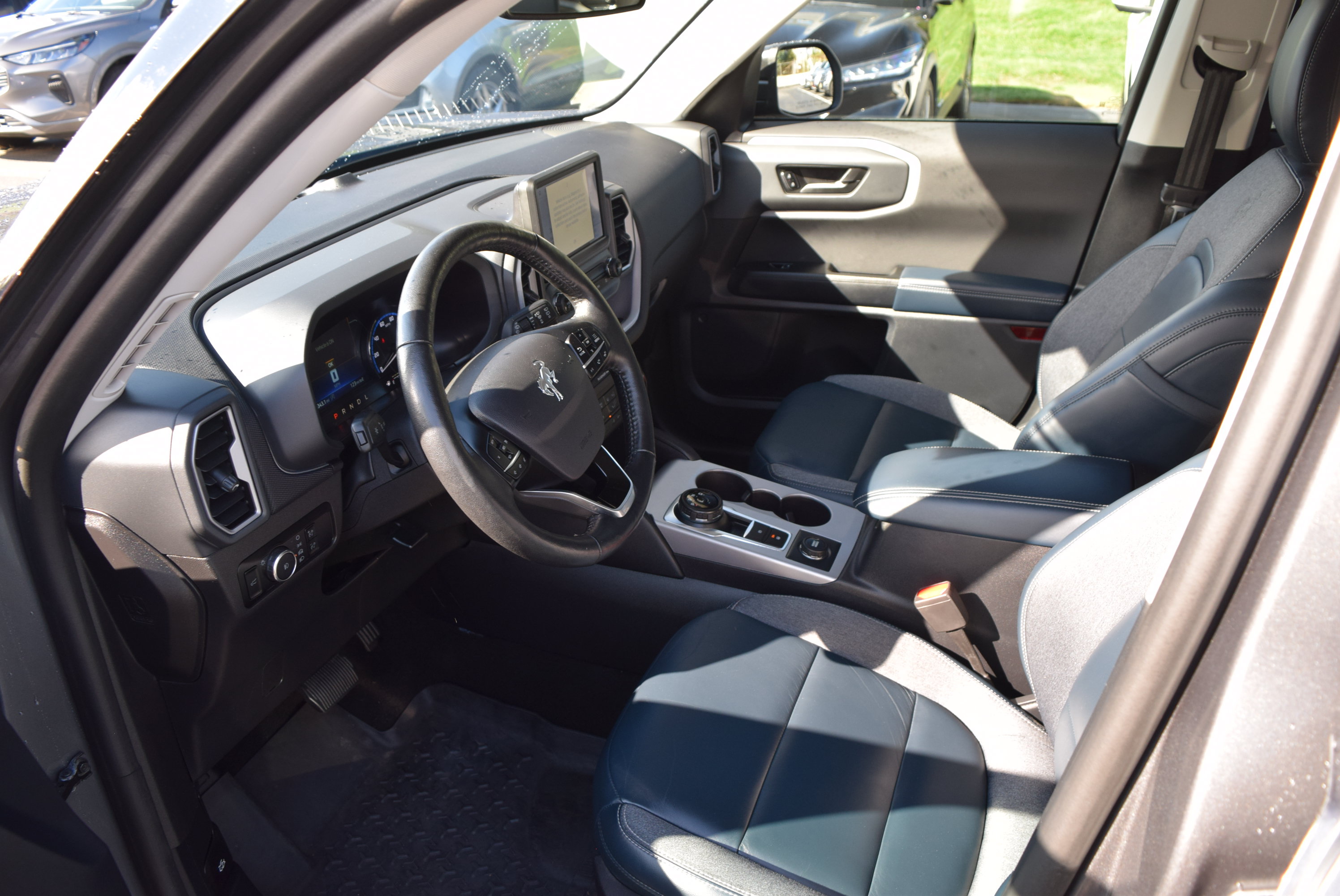 Certified 2023 Ford Bronco Sport Outer Banks AWD/4WD image 9