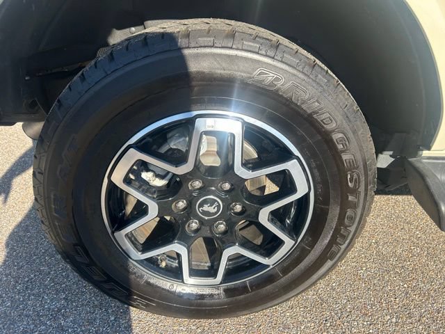 Certified 2025 Ford Bronco Outer Banks AWD/4WD image 13