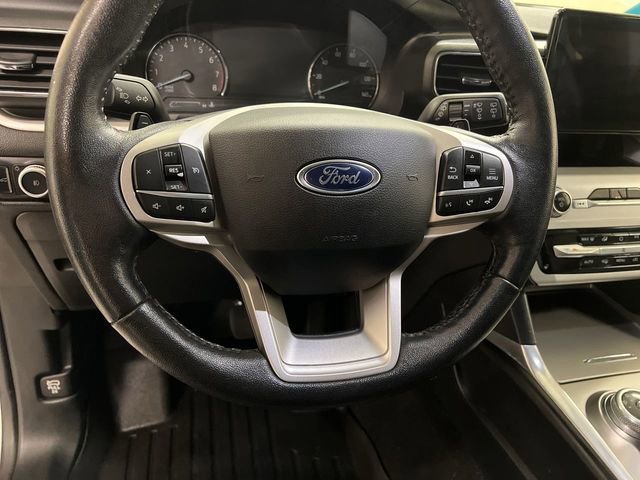 Certified 2021 Ford Explorer XLT w/ Equipment Group 202A image 10