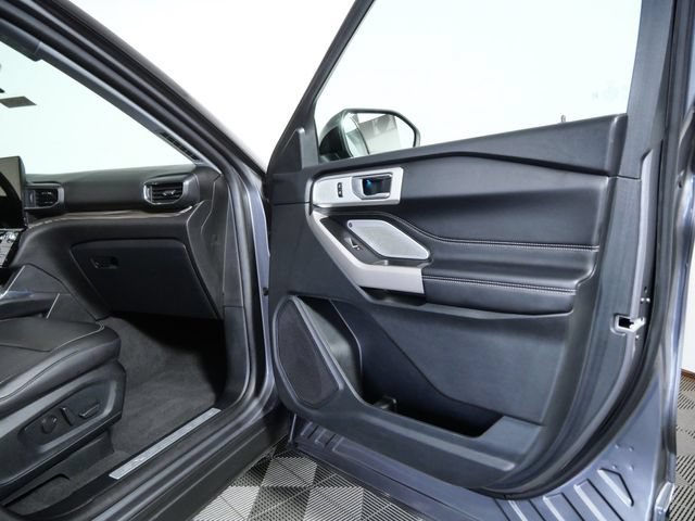Certified 2023 Ford Explorer Limited w/ Limited Technology Package AWD/4WD image 9