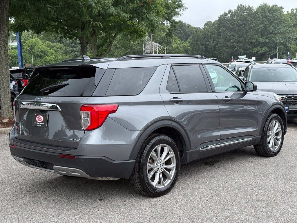 Certified 2023 Ford Explorer XLT w/ Equipment Group 202A AWD/4WD image 10