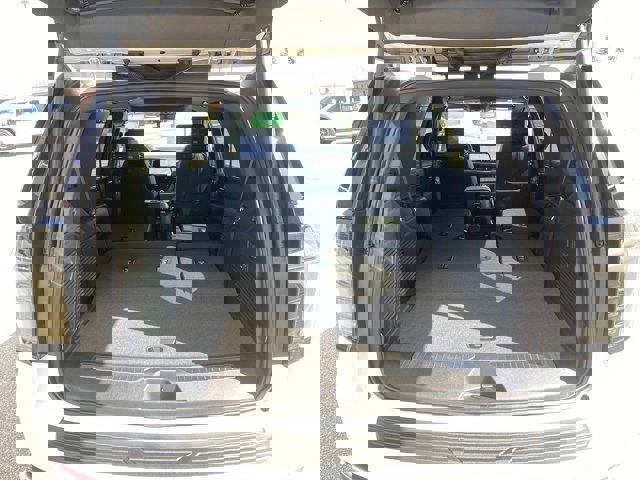 Used 2025 Chevrolet Tahoe High Country image 23