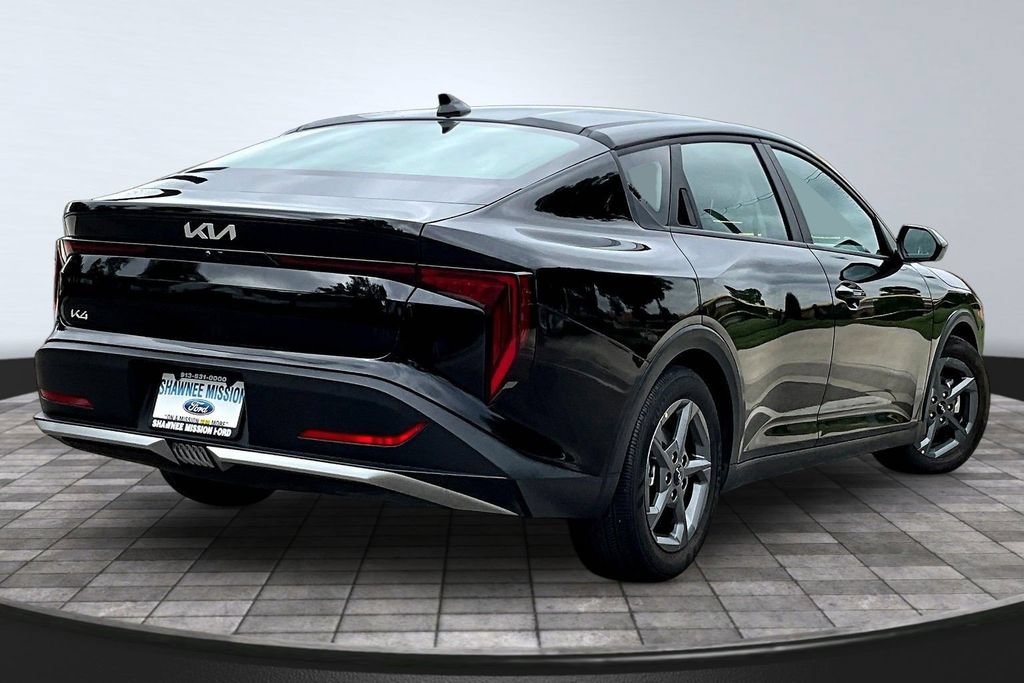 Used 2025 Kia K4 FWD image 6