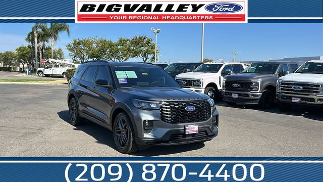 Certified 2025 Ford Explorer ST-Line w/ Premium Package RWD image 1