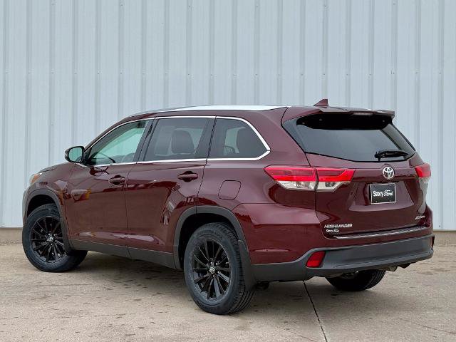 Used 2019 Toyota Highlander XLE AWD/4WD image 4